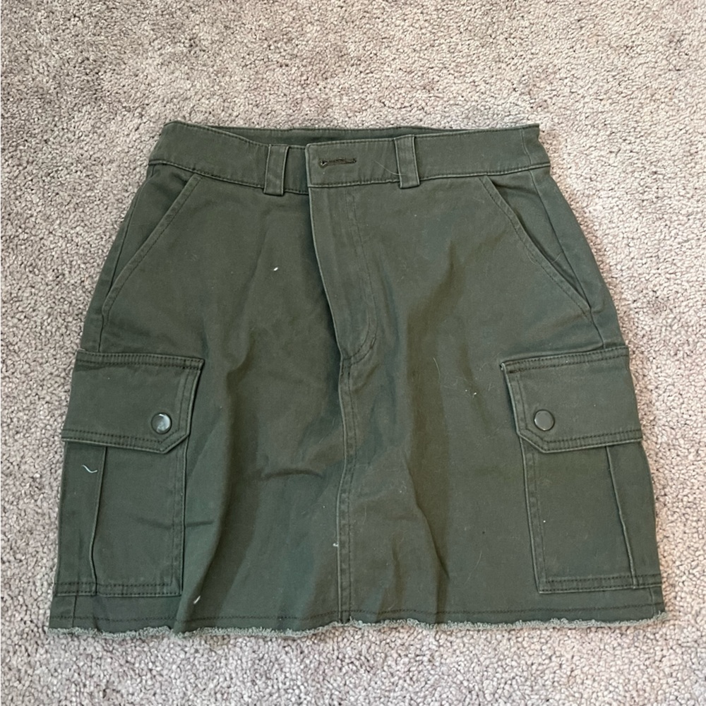 Forever 21 army green skirt